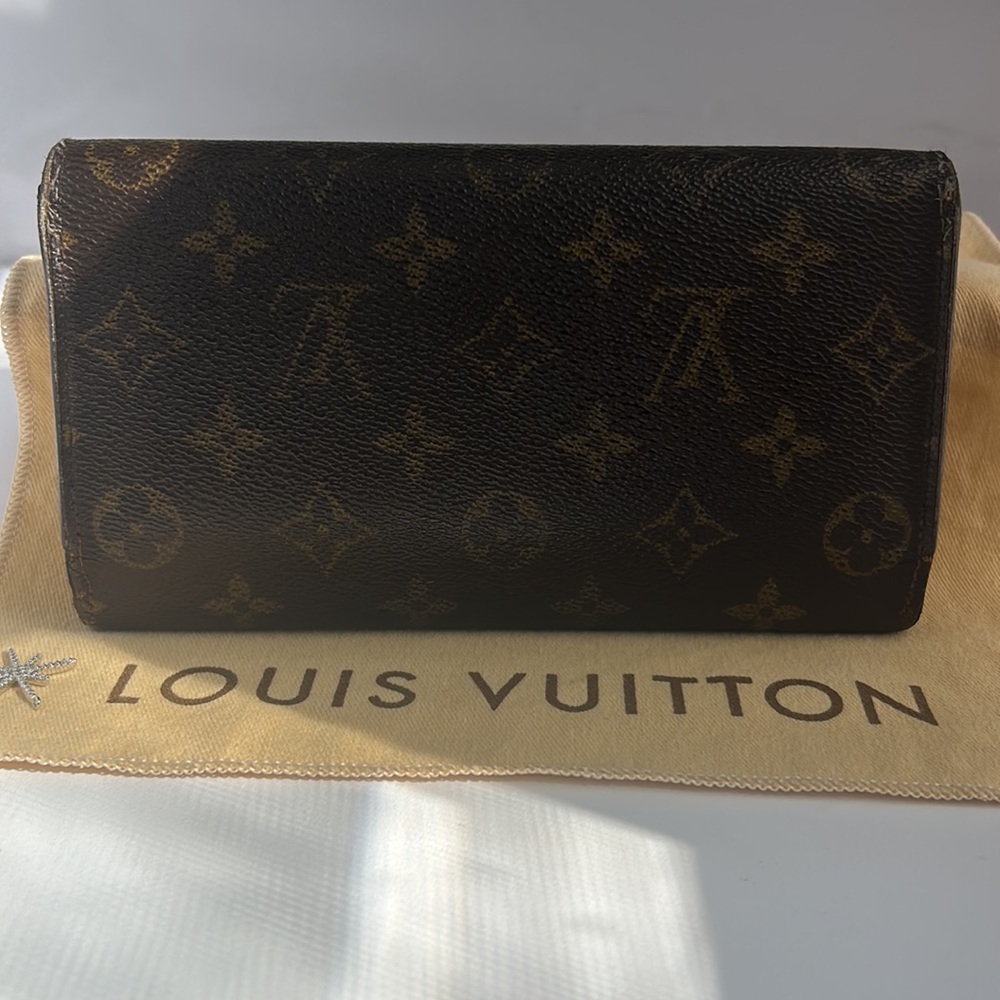 Louis Vuitton Monogram International Long Wallet - Picture 2 of 13